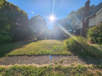 320 1st St, Butler, PA 16001