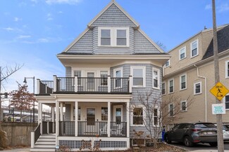 8 Asticou Rd Unit 1, Jamaica Plain, MA 02130
