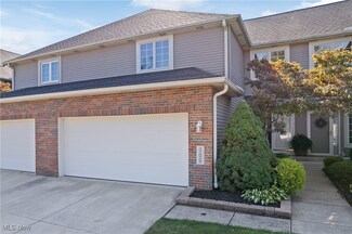 306 Buttermere Ln Unit 93306, Amherst, OH 44001
