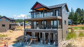 3714 W 3rd St, Anacortes, WA 98221
