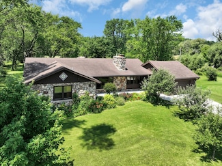 5625 S Martin Rd, New Berlin, WI 53146