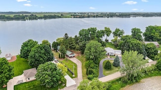 W10904 Glen Dr, Beaver Dam, WI 53916