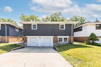 4611 Fishermans Terrace, Lyons, IL 60534