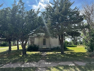 212 Main, Zurich, KS 67663