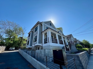13 Greylock Rd Unit 4, Allston, MA 02134