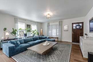 26 Pleasant St, Los Gatos, CA 95030