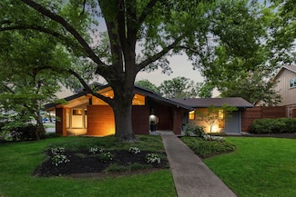 9705 Estate Ln, Dallas, TX 75238