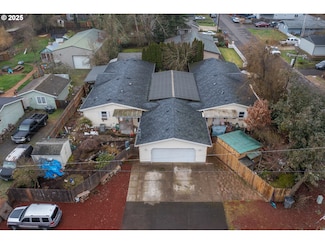 3010 3020 Stark St, Eugene, OR 97404
