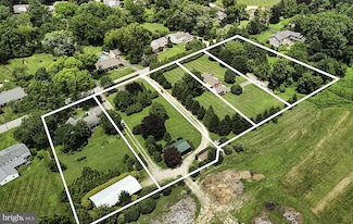 170, 200, 220 Old State Rd, Berwyn, PA 19312