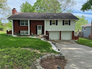 8916 E 57th St, Raytown, MO 64133