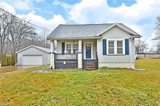 729 Oxford Ave, Niles, OH 44446