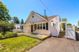 40 Thornton Rd, Bangor, ME 04401