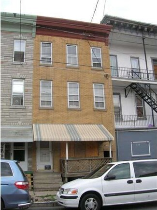804 Elm St, Reading, PA 19601
