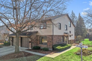 18500 Meadow Ln, Hazel Crest, IL 60429