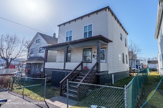 607 Smith St, Scranton, PA 18504