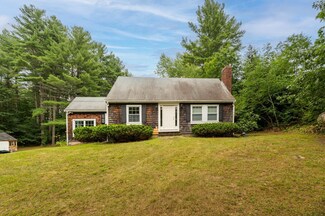 9 Livingston Rd, Pelham, NH 03076