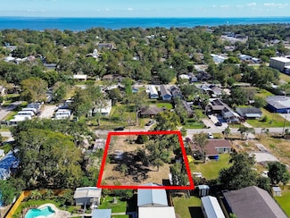 4422 9th St, Bacliff, TX 77518