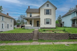 390 E Clark St, East Palestine, OH 44413