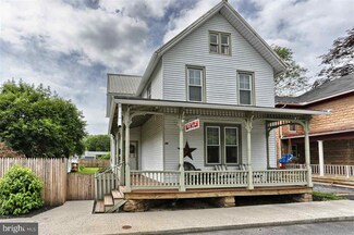 15 Barnett St, New Bloomfield, PA 17068