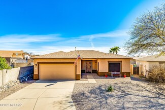 9992 E Star Vista Dr, Tucson, AZ 85748