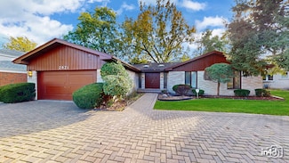 2821 Covert Rd, Glenview, IL 60025