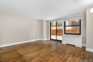 330 E 39th St Unit 3R, New York, NY 10016