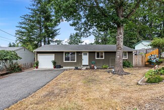 977 Grant Ave, Port Orchard, WA 98366