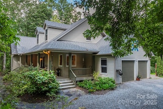 37 Wood Robin Ln, Black Mountain, NC 28711