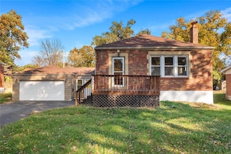9907 Reavis Rd, Saint Louis, MO 63123