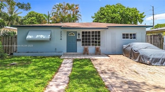 2334 Pierce St, Hollywood, FL 33020
