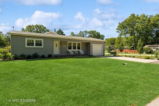 8311 Nunda Rd, Wonder Lake, IL 60097