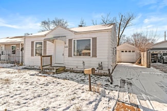 121 N Edison Ave, South Bend, IN 46619