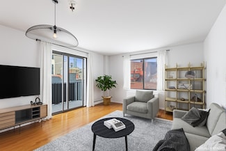 50 Henry St Unit 7B, New York, NY 10002