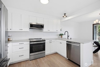 1706 NE 179th St Unit C102, Shoreline, WA 98155