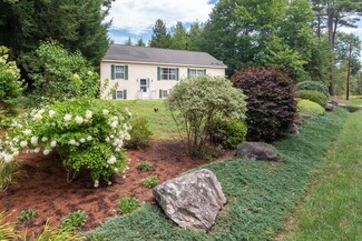 86 Westwood Dr, Wolfeboro, NH 03894