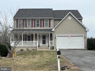35285 Gosling Ln, Locust Grove, VA 22508
