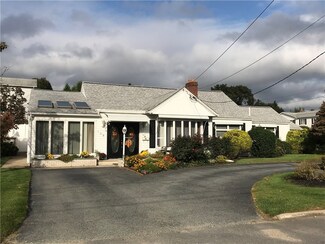 109 Rockwood Ave, Cranston, RI 02920