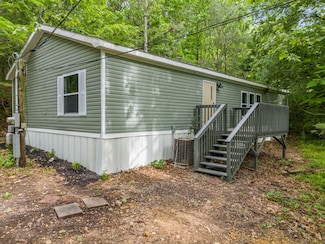 4817 Howardsville Rd, Apison, TN 37302
