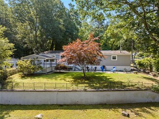29 Oak Terrace, Mapleville, RI 02839
