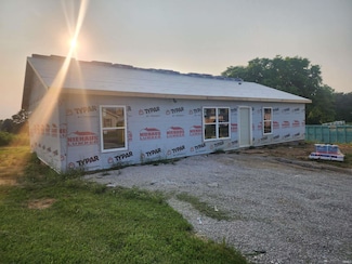 330 Ranger Ln, Dale, IN 47523