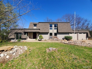 3 Jan Mar Dr, Canton, MO 63435