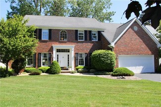40 Gatesborough Ct, Getzville, NY 14068