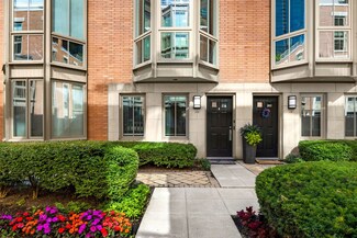430 E North Water St Unit E, Chicago, IL 60611