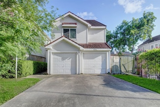 5651 Pine St, Houston, TX 77081