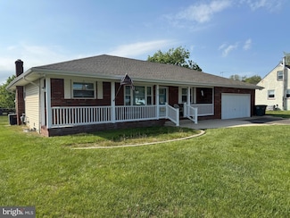 415 Broad St, Williamstown, NJ 08094