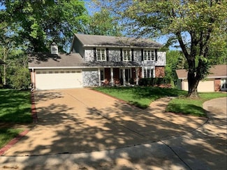 15371 Timber Hill Ln, Chesterfield, MO 63017