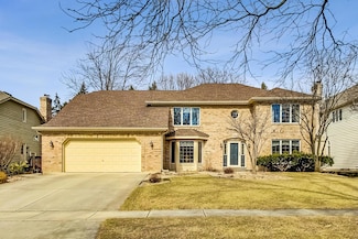 705 Chesterfield Ave, Naperville, IL 60540