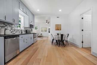 731 S Main St, Ottawa, KS 66067