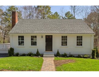 5 Leather Ln, Beverly, MA 01915