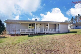 328 Beltzville Dr, Kunkletown, PA 18058